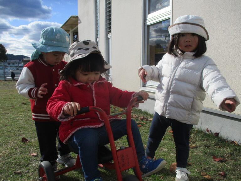 三輪車でどこ行こうかな🌞